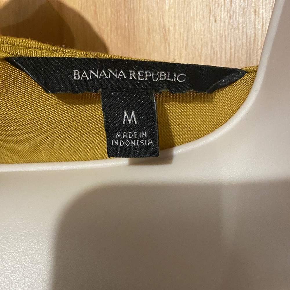 Banana Republic Mustard Maxi Dress - Picture 2 of 4